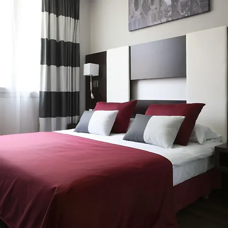 & Olimpica Barselona