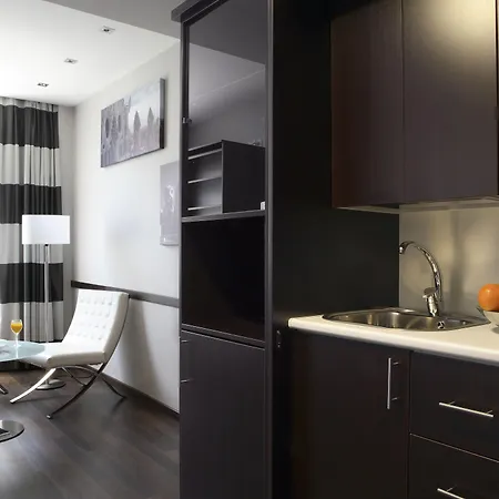 & Olimpica Hotell Barcelona