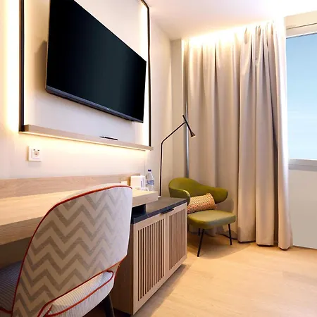 & Olimpica Hotel
